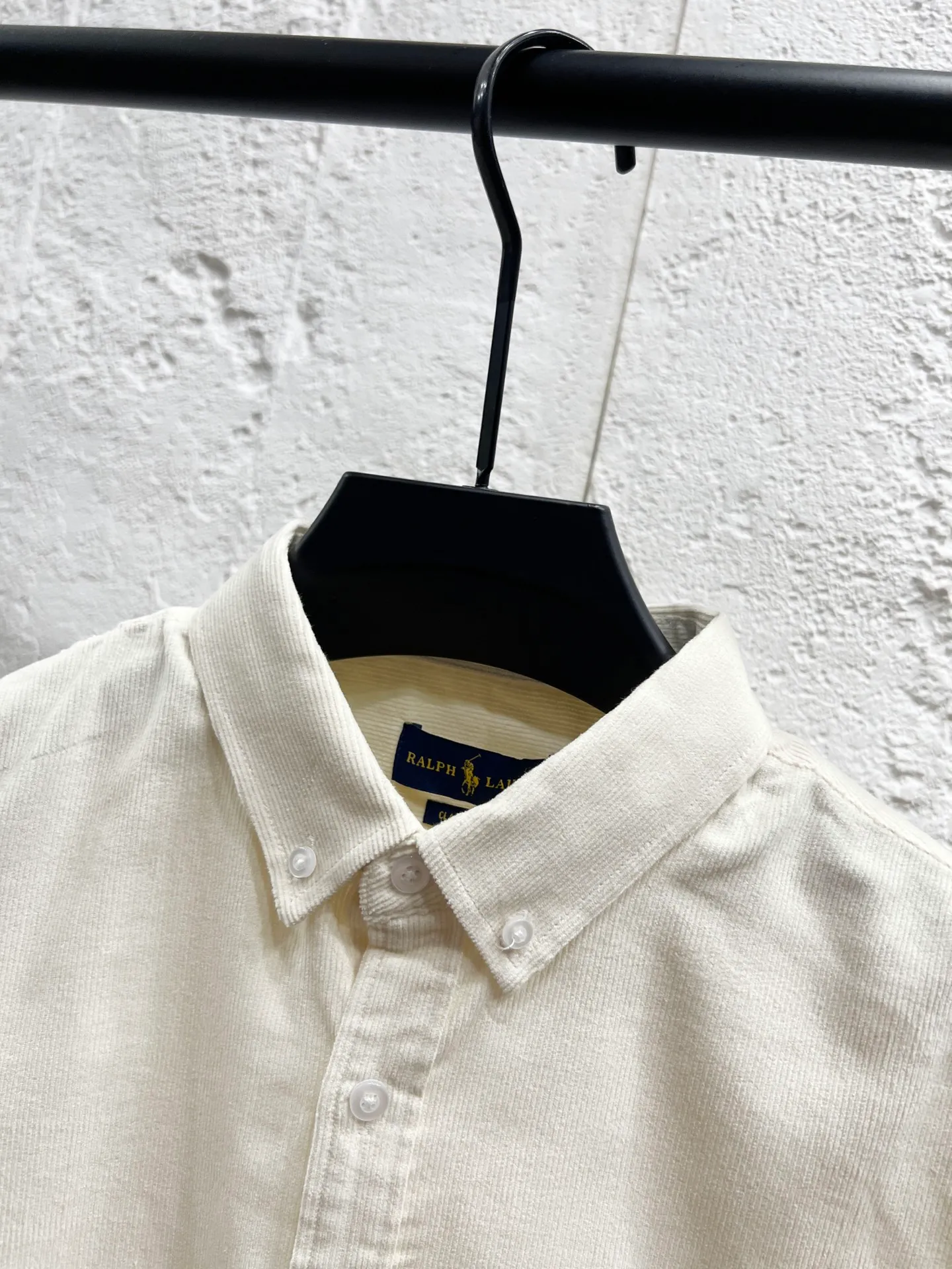 🅿️250 Style number: T59 pure cotton corduroy shirt, black, navy, white, khaki, four colors Size: M (110-125 pounds) L (125-140 pounds) XL (140-155 pounds) 2XL (155-170 pounds) Color: White
